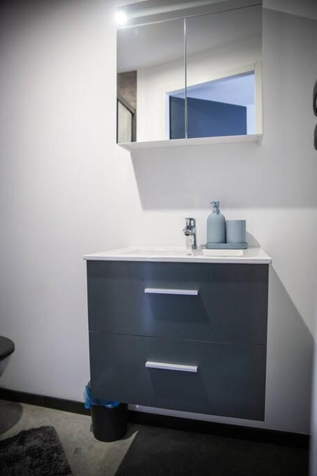 Apartament Bienvenue Dans Le Cobalt ! Cholonge Zewnętrze zdjęcie